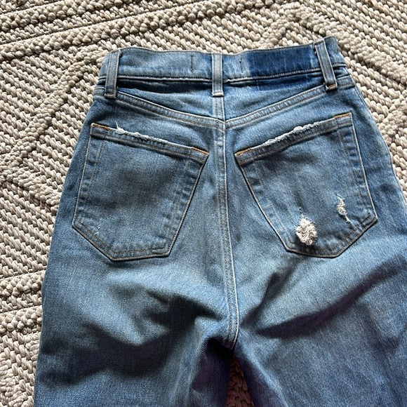 Abercrombie and Fitch Curve Love 90s Straight Ultra High Rise Jean - Picture 3 of 3